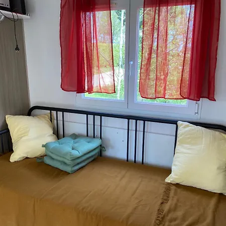 Climatise Dans Un Bel Ecrin De Nature キャンプ場 *